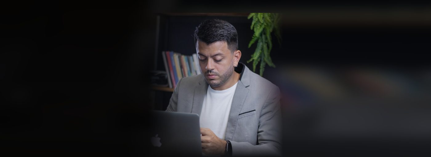 Anderson Gomes apresentando Curso Online Gestor Comercial 4.0