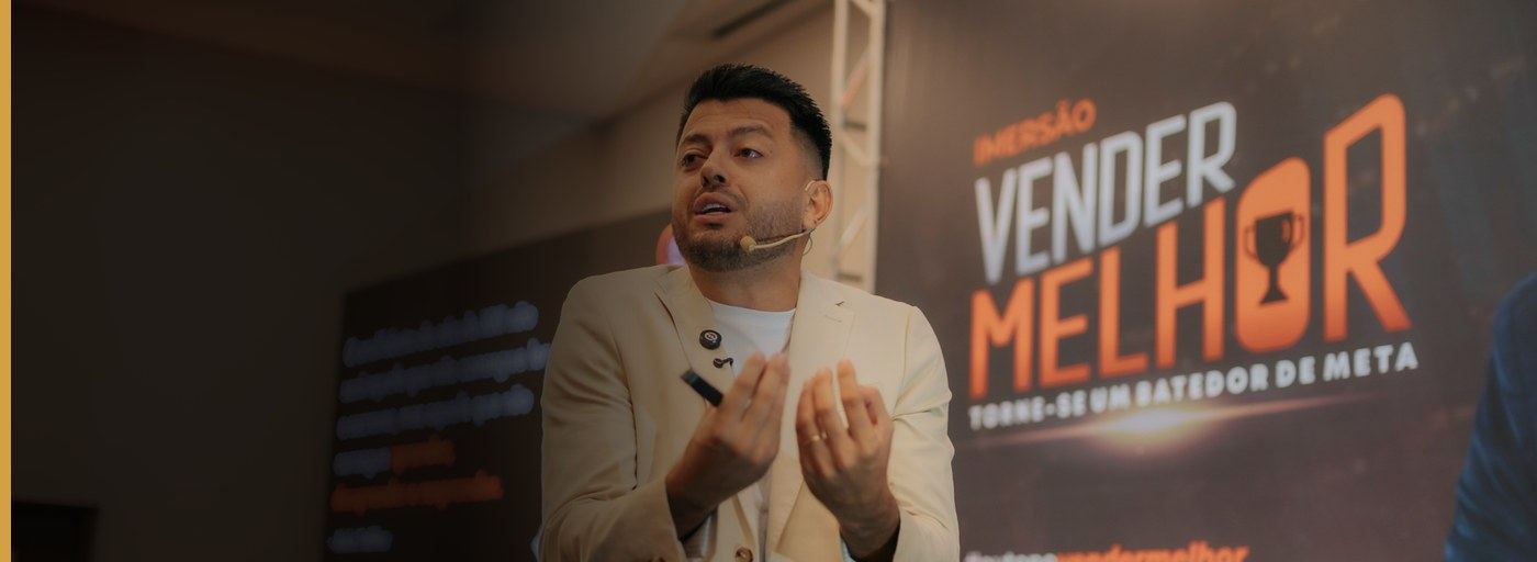 Anderson Gomes apresentando Vender Melhor